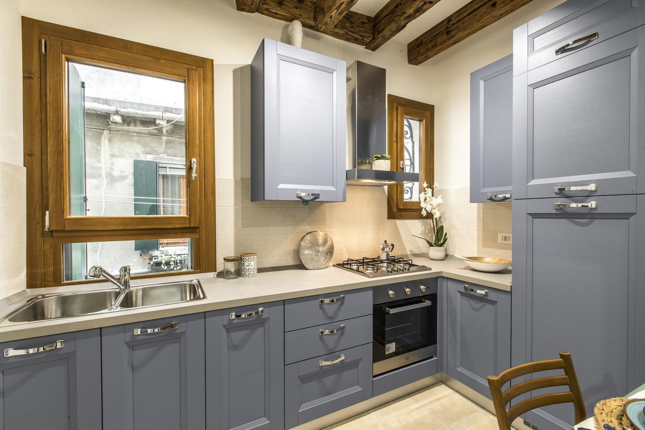 Ca Rezzonico Apartment R&R Venedig Eksteriør billede