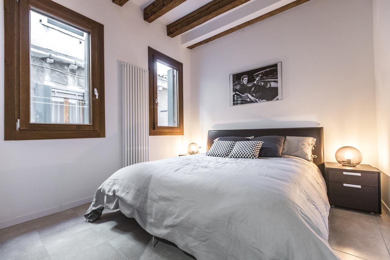 Ca Rezzonico Apartment R&R Venedig Eksteriør billede