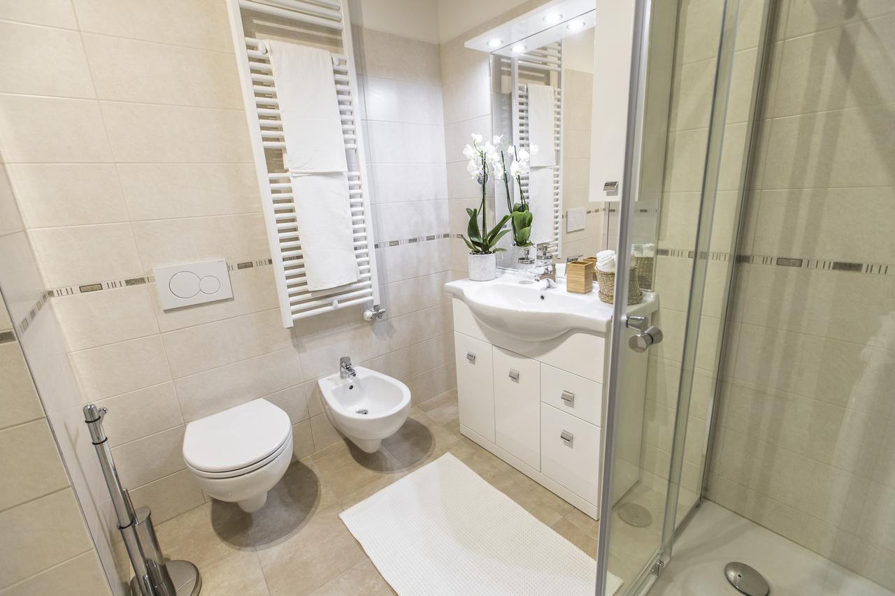 Ca Rezzonico Apartment R&R Venedig Eksteriør billede