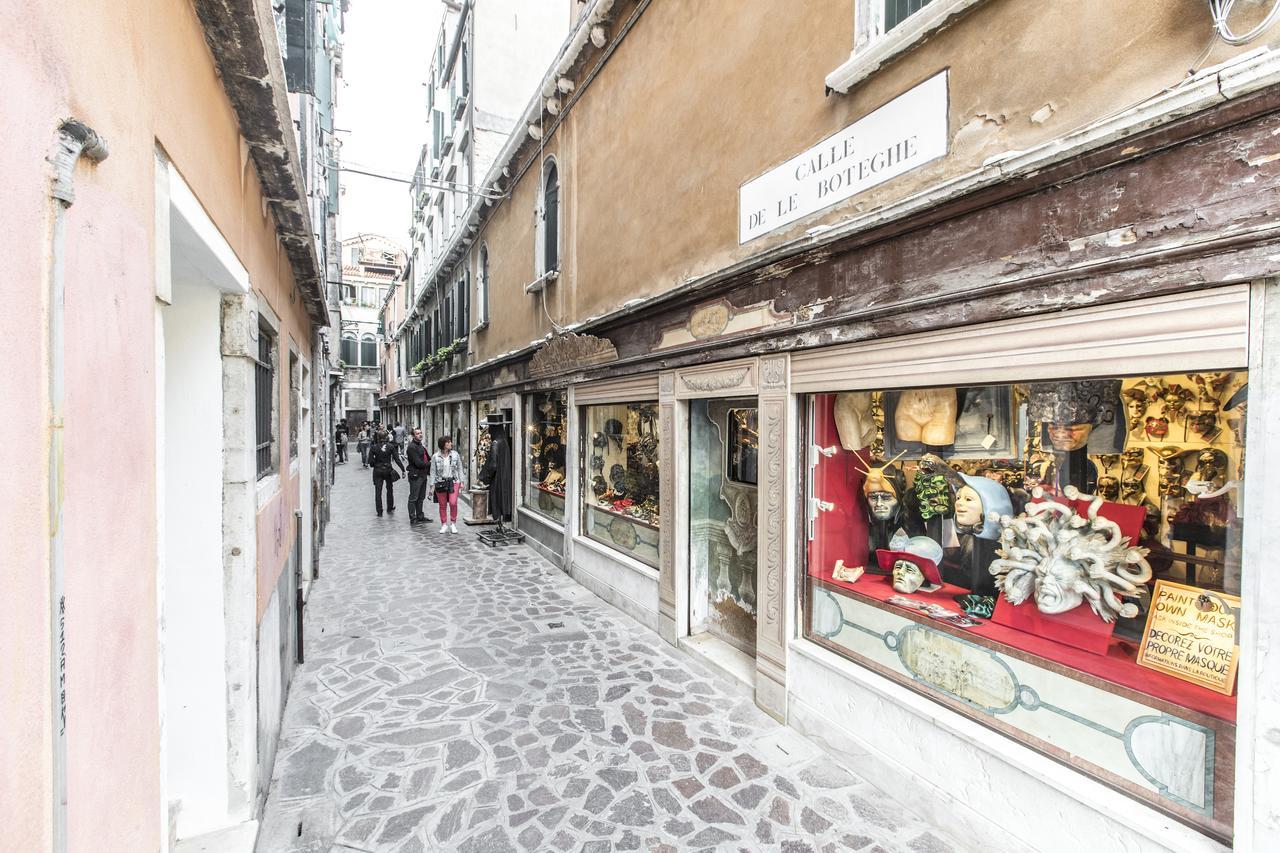 Ca Rezzonico Apartment R&R Venedig Eksteriør billede